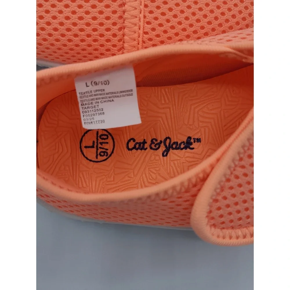 Cat And Jack Kids Teddy Water Shoes Size 9